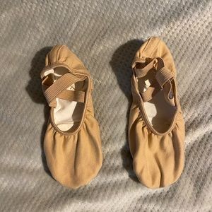 Tan Capezio Hanami ballet slippers 7M